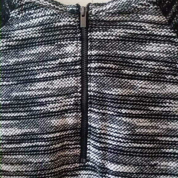 Banana Republic Women's Size Small Knit Sweater - Picture 3 of 4